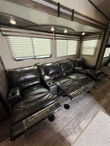 2019 Heartland TORQUE T322   - Photo 9 - Hatch, NM 87937