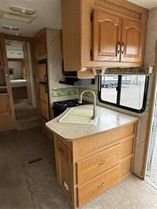 2006 KEYSTONE COUGAR 276EFS   - Photo 11 - Hatch, NM 87937