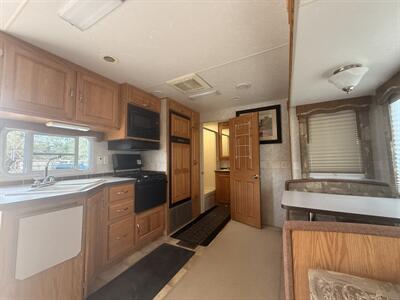 2005 Holiday Rambler Alumascape 27   - Photo 7 - Hatch, NM 87937