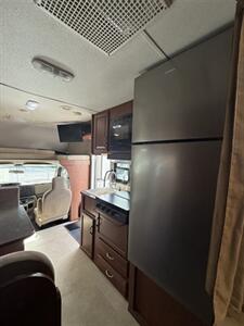2014 Winnebago ITASCA SPRIT 22R   - Photo 10 - Hatch, NM 87937