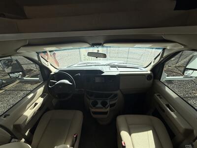 2014 Winnebago ITASCA SPRIT 22R   - Photo 5 - Hatch, NM 87937
