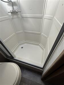 2021 Winnebago Micro Minnie 2108DS   - Photo 13 - Hatch, NM 87937