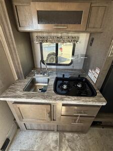 2018 Forest River R-pod RP180 Hood River Edition   - Photo 11 - Hatch, NM 87937