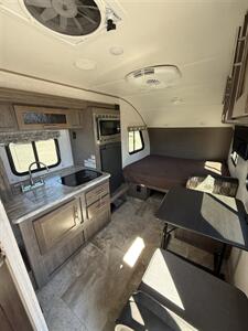 2018 Forest River R-pod RP180 Hood River Edition   - Photo 18 - Hatch, NM 87937