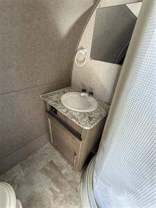 2018 Forest River R-pod RP180 Hood River Edition   - Photo 13 - Hatch, NM 87937