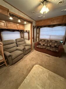 2007 Heartland BIGHORN 2955RL - Photo 4 - Hatch, NM 87937