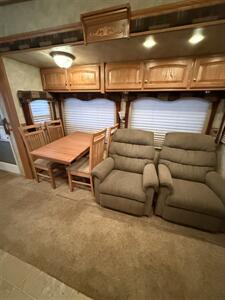 2007 Heartland BIGHORN 2955RL - Photo 5 - Hatch, NM 87937