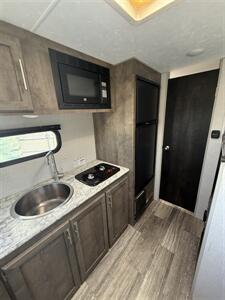2021 K-Z RV SPORTSMEN 181BH - Photo 10 - Hatch, NM 87937