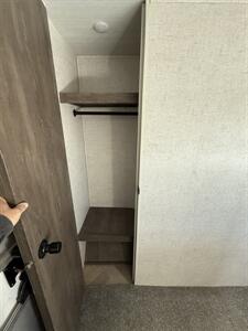 2021 WILDWOOD 38   - Photo 19 - Hatch, NM 87937