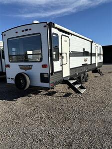 2021 WILDWOOD 38   - Photo 3 - Hatch, NM 87937