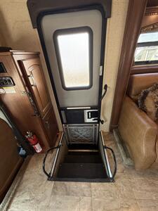 2015 Jayco SENECA 37TS   - Photo 14 - Hatch, NM 87937