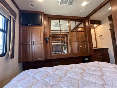 2015 Jayco SENECA 37TS   - Photo 3 - Hatch, NM 87937