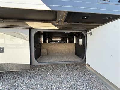 2015 Jayco SENECA 37TS   - Photo 16 - Hatch, NM 87937
