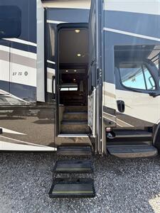 2015 Jayco SENECA 37TS   - Photo 15 - Hatch, NM 87937