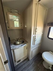 2019 Winnebago Minnie Plus 27RBDS   - Photo 15 - Hatch, NM 87937