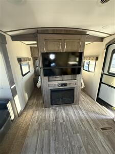 2019 Winnebago Minnie Plus 27RBDS   - Photo 7 - Hatch, NM 87937