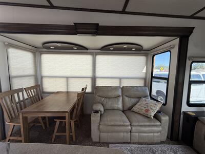 2018 SOLITUDE 310GK   - Photo 8 - Hatch, NM 87937