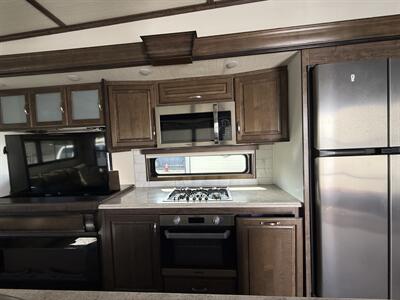 2018 SOLITUDE 310GK   - Photo 6 - Hatch, NM 87937