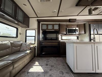 2018 SOLITUDE 310GK   - Photo 11 - Hatch, NM 87937
