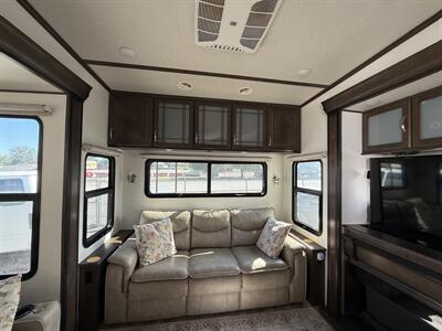 2018 SOLITUDE 310GK   - Photo 7 - Hatch, NM 87937