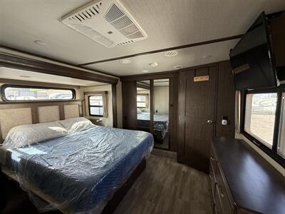2018 SOLITUDE 310GK   - Photo 13 - Hatch, NM 87937
