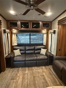 2018 JAYCO EAGLE 336FBOK   - Photo 9 - Hatch, NM 87937