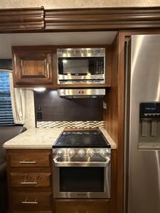 2018 JAYCO EAGLE 336FBOK   - Photo 14 - Hatch, NM 87937
