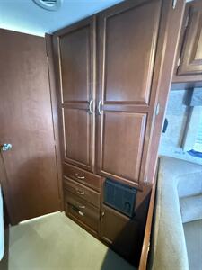 2014 Winnebago ITASCA SPRIT 22R   - Photo 17 - Hatch, NM 87937