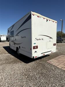2014 Winnebago ITASCA SPRIT 22R   - Photo 4 - Hatch, NM 87937