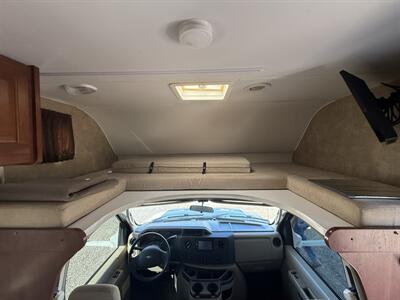 2014 Winnebago ITASCA SPRIT 22R   - Photo 11 - Hatch, NM 87937