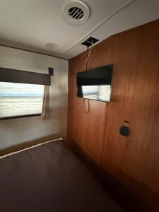 2014 CrossRoads RV ELEVATION 3410   - Photo 10 - Hatch, NM 87937