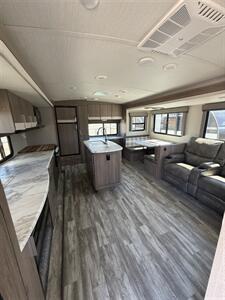 2020 Grand Design RV IMAGINE 2670MK - Photo 11 - Hatch, NM 87937