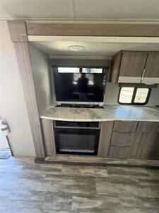 2020 Grand Design RV IMAGINE 2670MK - Photo 13 - Hatch, NM 87937