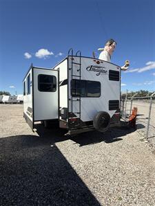 2020 Grand Design RV IMAGINE 2670MK - Photo 3 - Hatch, NM 87937