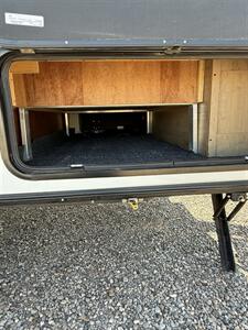 2021 Winnebago Micro Minnie 2108DS - Photo 5 - Hatch, NM 87937