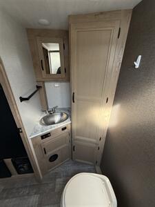 2021 Winnebago Micro Minnie 2108DS - Photo 14 - Hatch, NM 87937