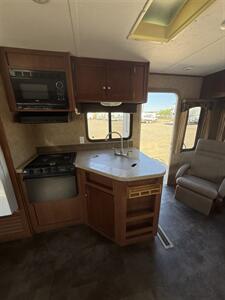 2013 Dutchmen Coleman 270RL   - Photo 7 - Hatch, NM 87937