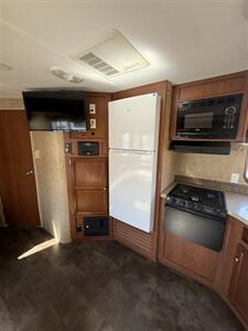 2013 Dutchmen Coleman 270RL   - Photo 8 - Hatch, NM 87937