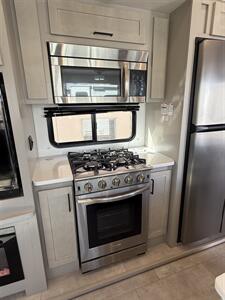 2022 COLUMBUS 329DVC - Photo 9 - Hatch, NM 87937