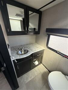 2019 GRAND DESIGN IMAGINE 22RBE   - Photo 13 - Hatch, NM 87937
