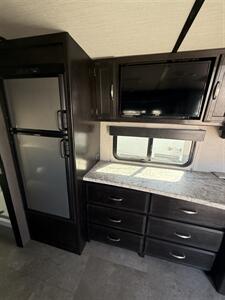 2019 GRAND DESIGN IMAGINE 22RBE   - Photo 8 - Hatch, NM 87937