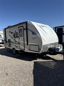 2019 COACHMEN FREEDOM EXPRESS PILOT 20BHS   - Photo 2 - Hatch, NM 87937