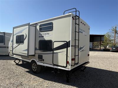 2019 COACHMEN FREEDOM EXPRESS PILOT 20BHS   - Photo 3 - Hatch, NM 87937