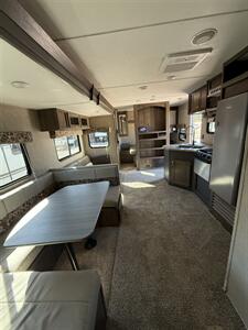 2018 COLEMAN 314BHS   - Photo 16 - Hatch, NM 87937