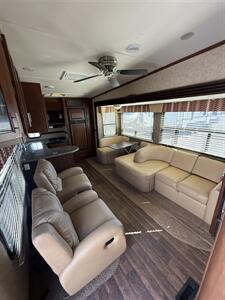 2012 Dutchmen KOMFORT 2920FRK   - Photo 11 - Hatch, NM 87937