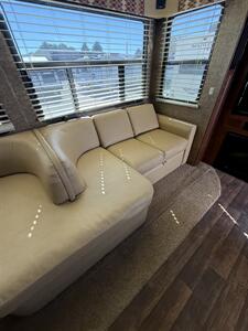 2012 Dutchmen KOMFORT 2920FRK   - Photo 8 - Hatch, NM 87937