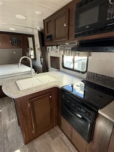 2019 HEARTLAND WILDERNESS 2185RB   - Photo 6 - Hatch, NM 87937