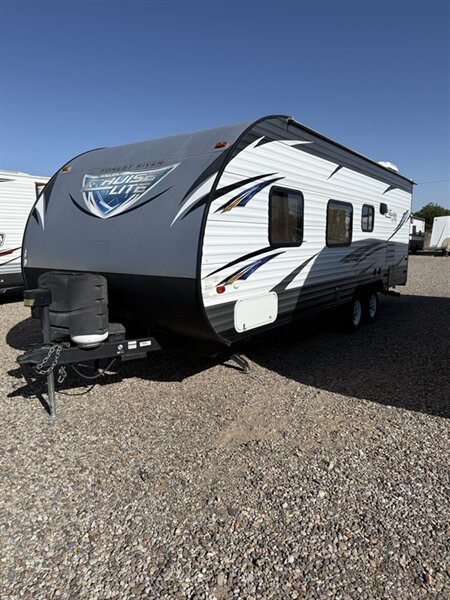 2017 Forest River SALEM CRUISE LITE 241QBXL   - Photo 1 - Hatch, NM 87937