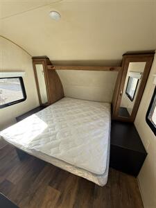 2017 Forest River SALEM CRUISE LITE 241QBXL - Photo 5 - Hatch, NM 87937