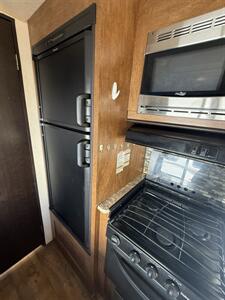 2017 Forest River SALEM CRUISE LITE 241QBXL - Photo 9 - Hatch, NM 87937